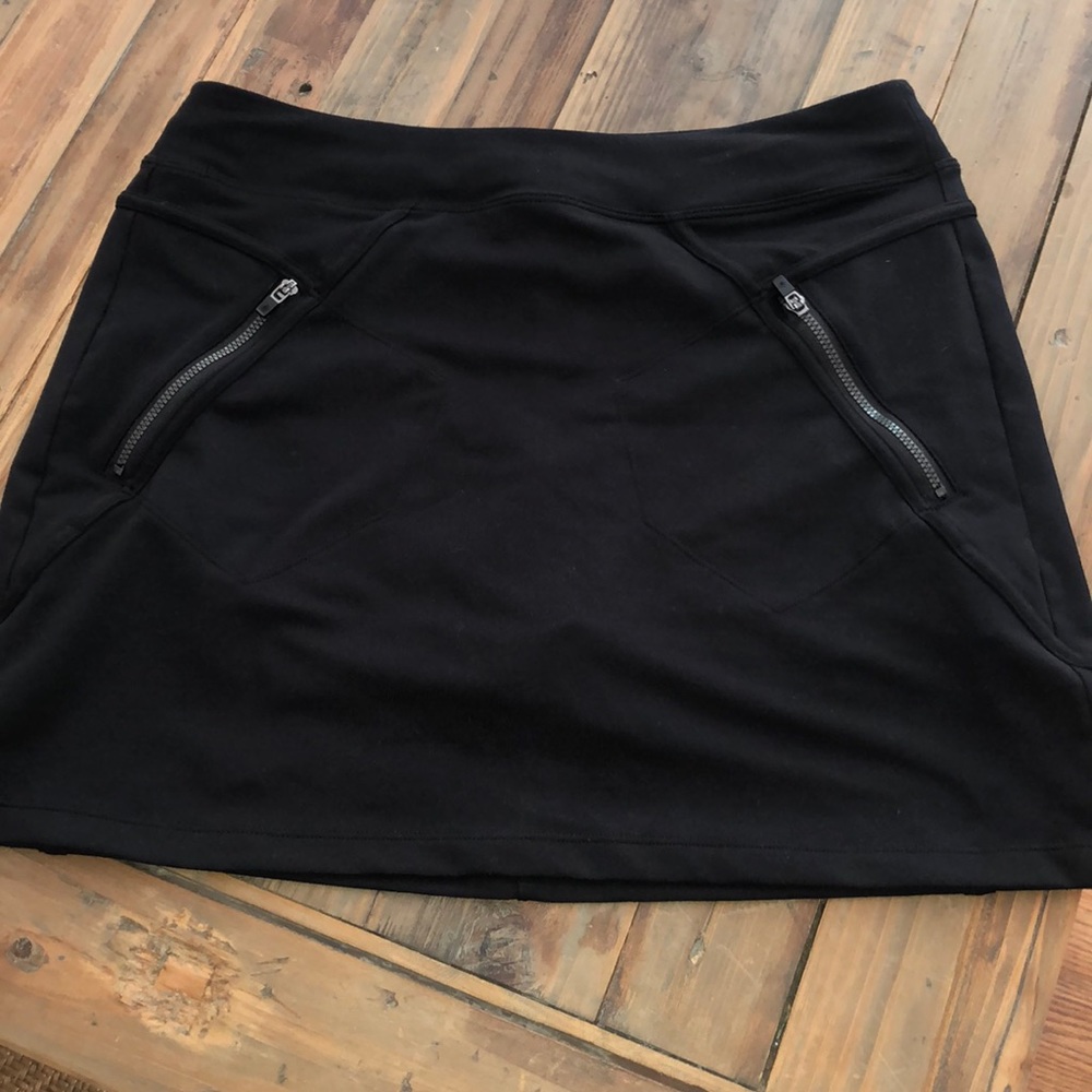 black athletic skirt (built-in shorts)